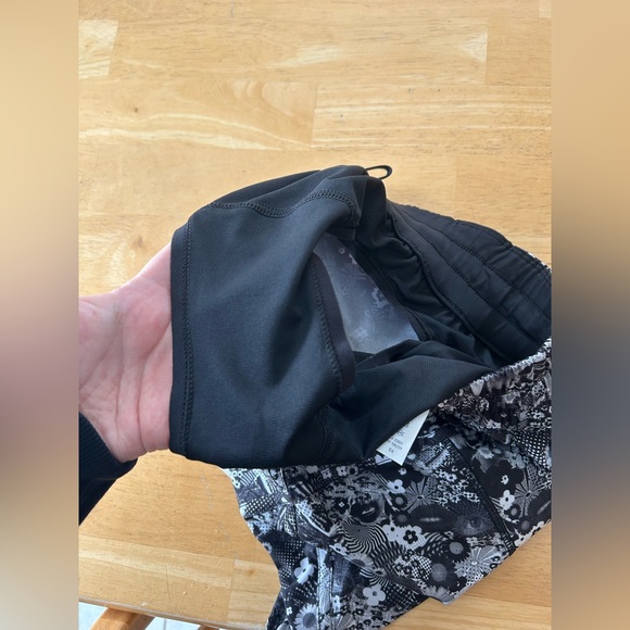 Lululemon Tracker Short *SW - Picture 9 of 11